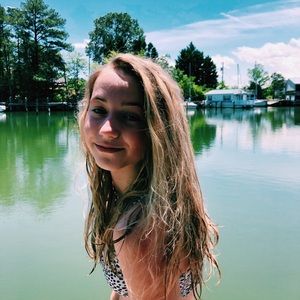 Meet your Posher, Novie